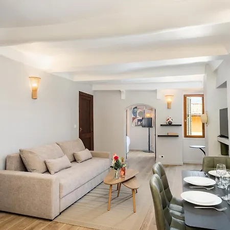 Vieux Chateau Ii - Agreable 2 Pieces - Vue - Vieille Apartmán *