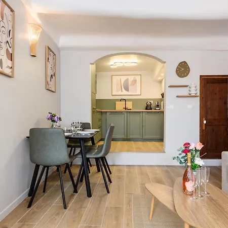 Vieux Chateau Ii - Agreable 2 Pieces - Vue - Vieille Apartmán